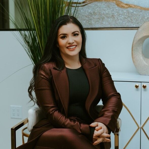 Land Listing Agent Photo