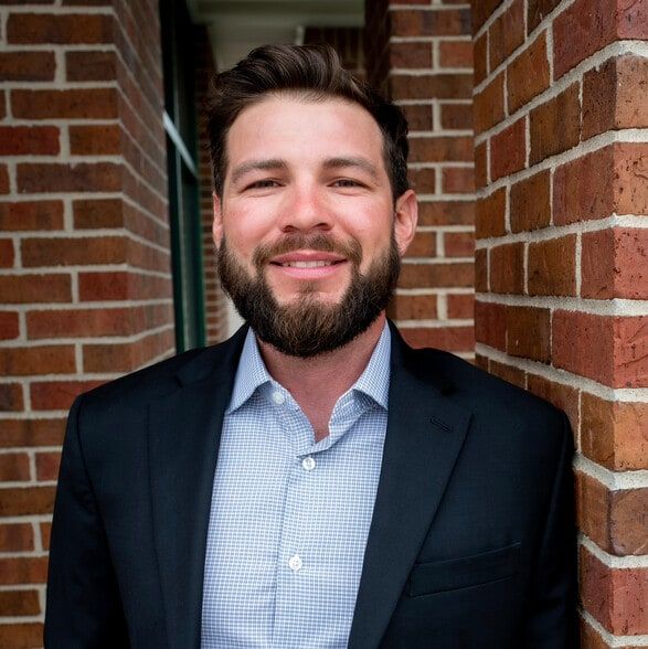 Land Listing Agent Photo