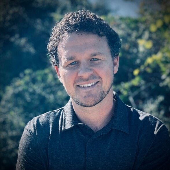 Land Listing Agent Photo