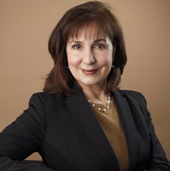 Land Listing Agent Photo