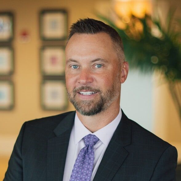 Land Listing Agent Photo