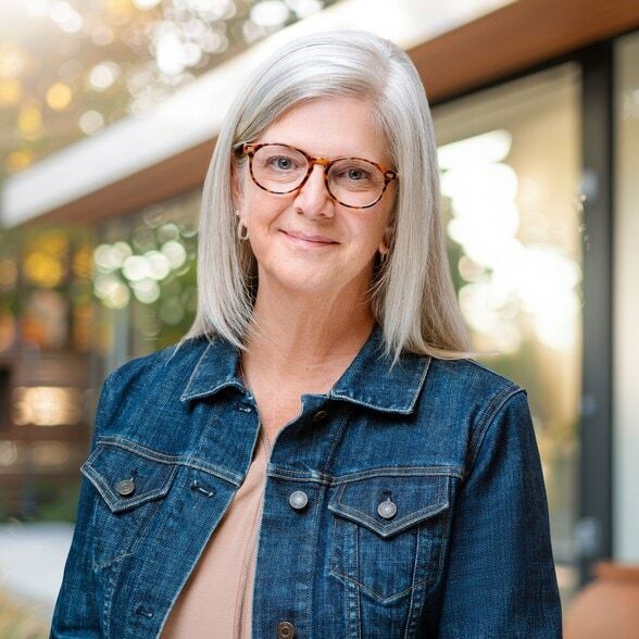 Land Listing Agent Photo