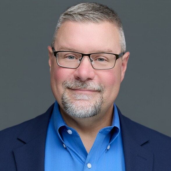 Land Listing Agent Photo