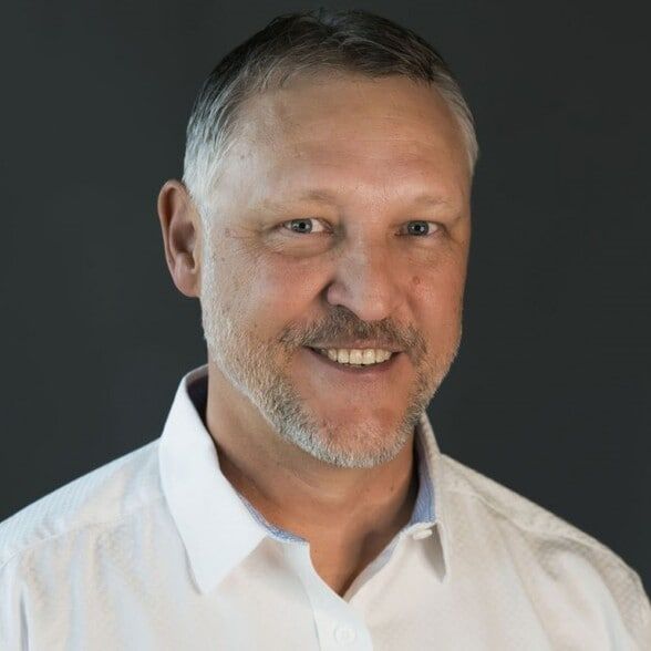 Land Listing Agent Photo