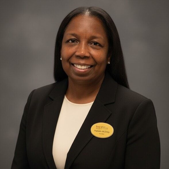 Land Listing Agent Photo