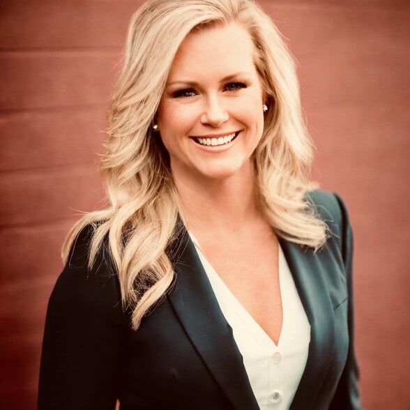 Land Listing Agent Photo