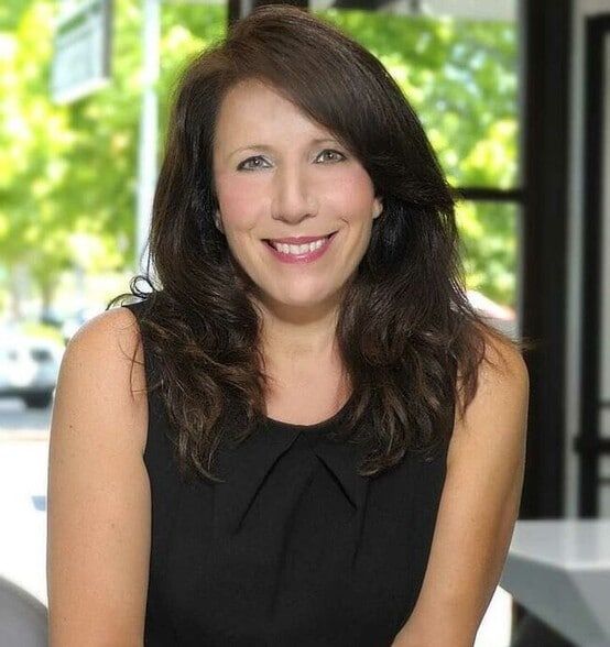 Land Listing Agent Photo