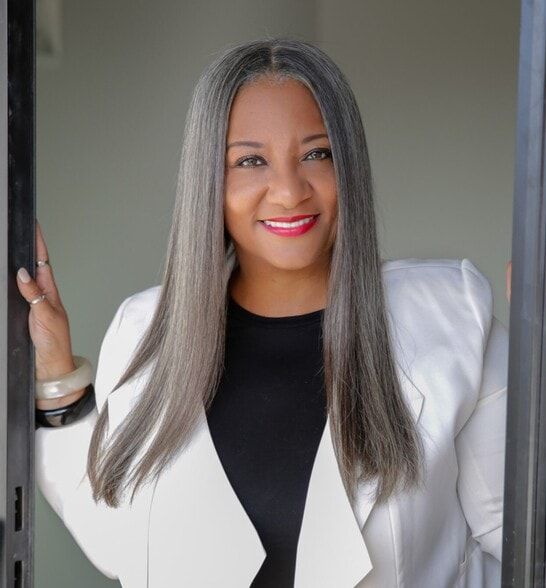 Land Listing Agent Photo