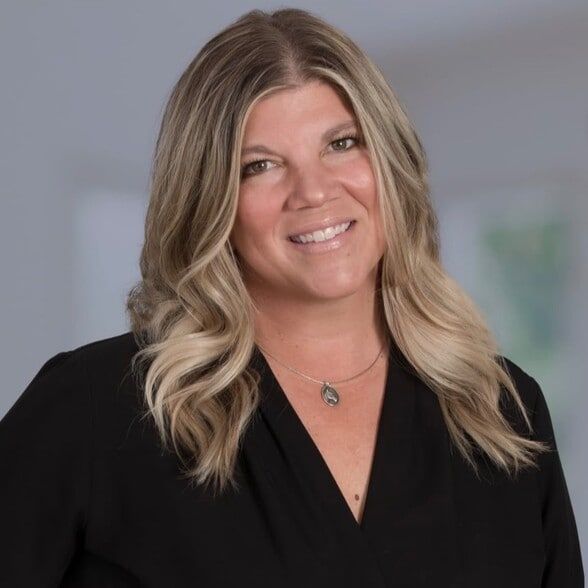 Land Listing Agent Photo