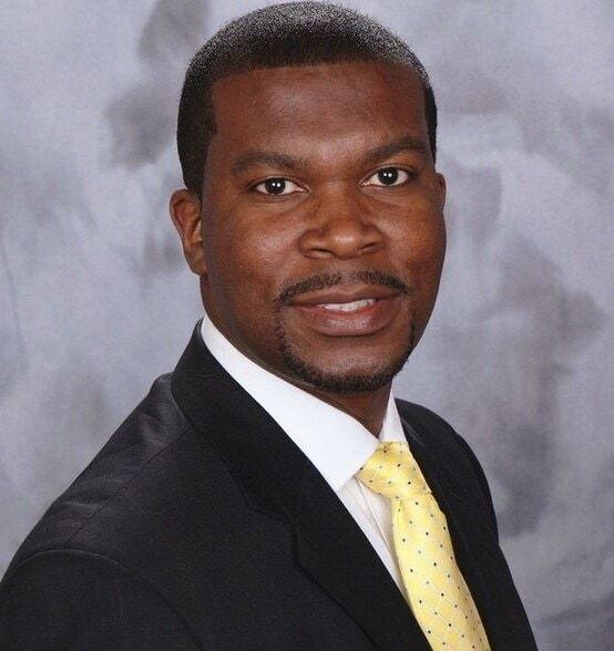 Land Listing Agent Photo