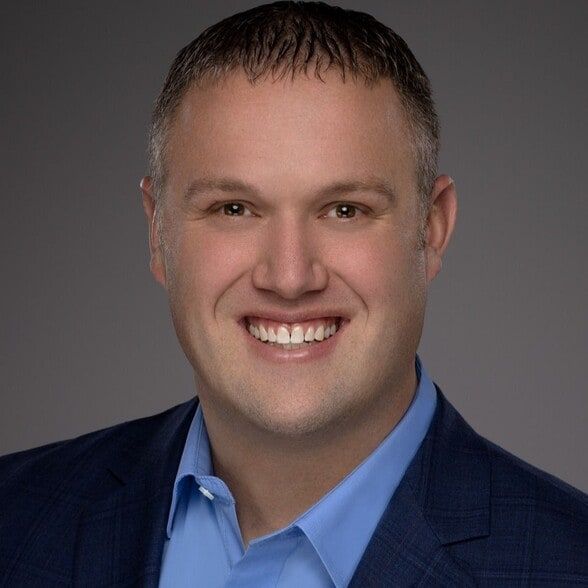 Land Listing Agent Photo