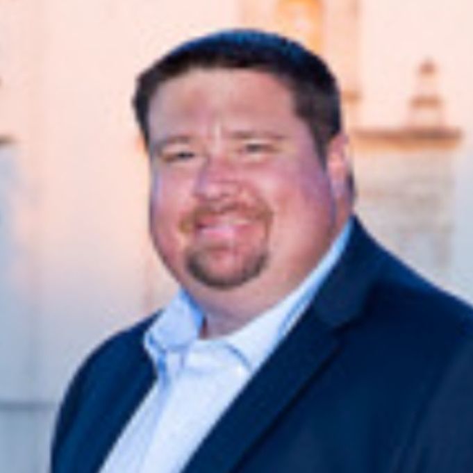 Land Listing Agent Photo