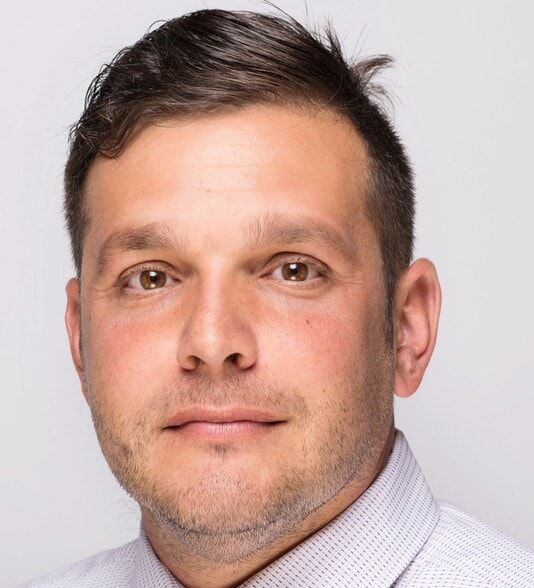 Land Listing Agent Photo