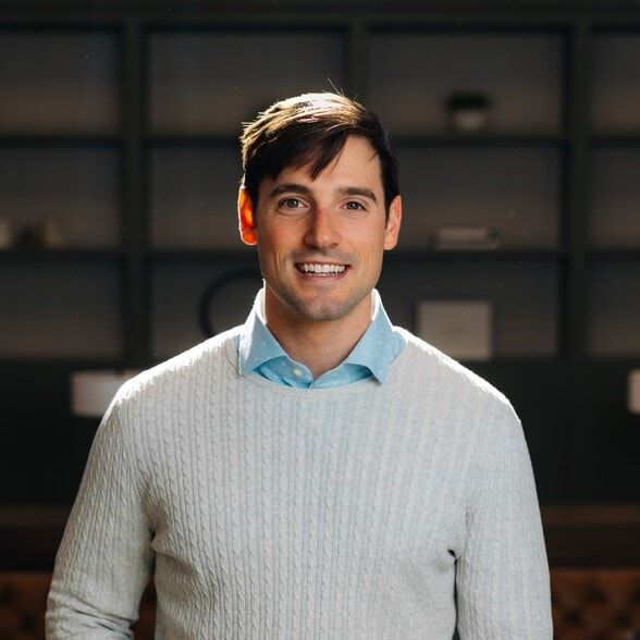 Land Listing Agent Photo