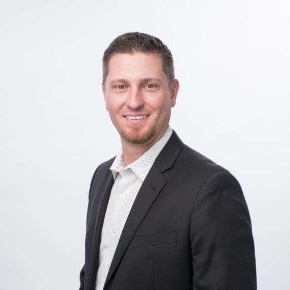 Land Listing Agent Photo