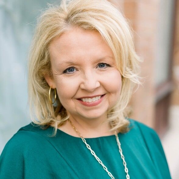 Land Listing Agent Photo