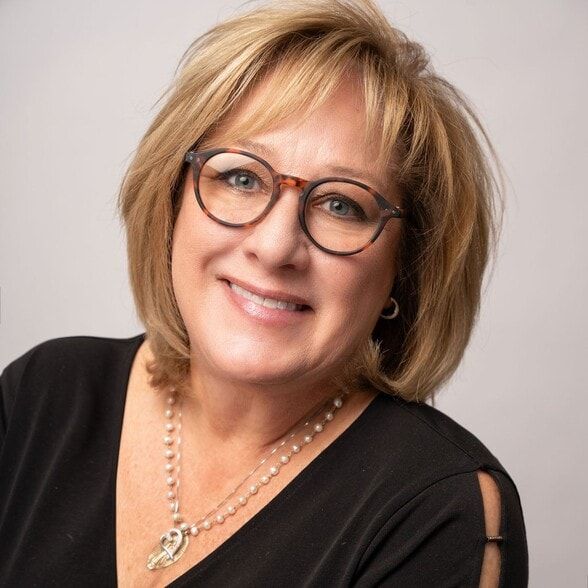 Land Listing Agent Photo