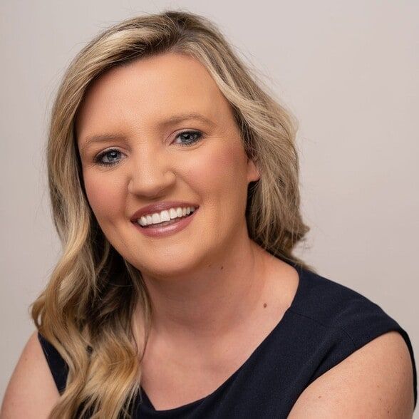 Land Listing Agent Photo