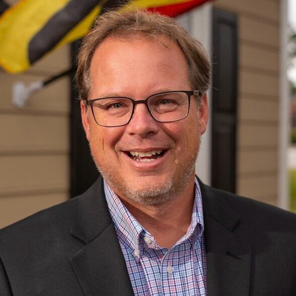 Land Listing Agent Photo