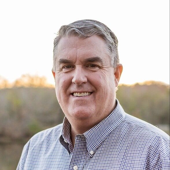 Land Listing Agent Photo