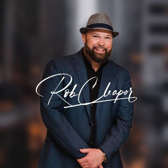 Land Listing Agent Photo