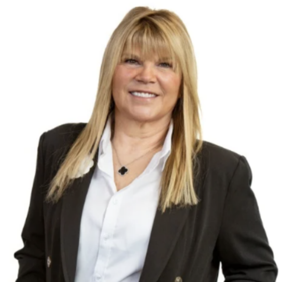 Land Listing Agent Photo