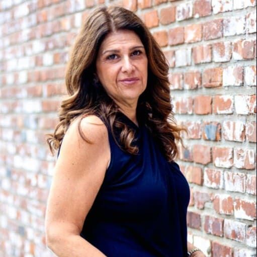 Land Listing Agent Photo