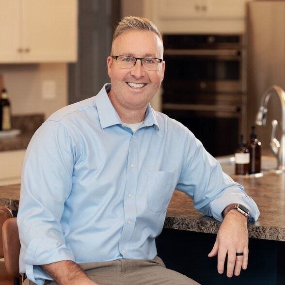 Land Listing Agent Photo