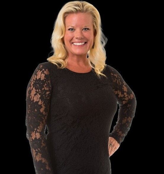 Land Listing Agent Photo