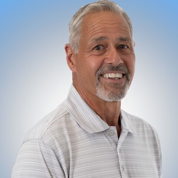 Land Listing Agent Photo