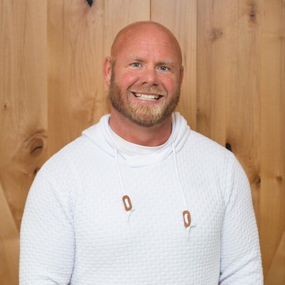 Land Listing Agent Photo