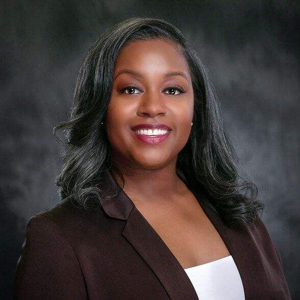 Land Listing Agent Photo