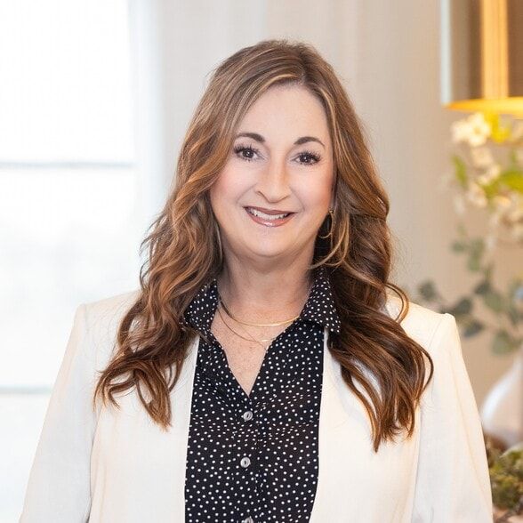 Land Listing Agent Photo