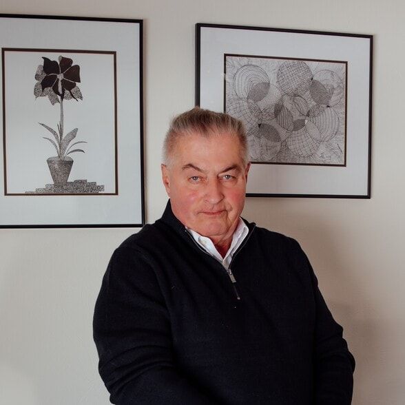 Land Listing Agent Photo