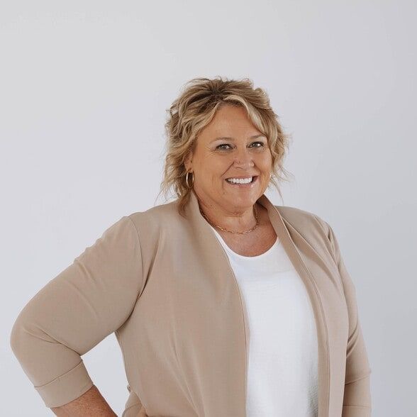 Land Listing Agent Photo