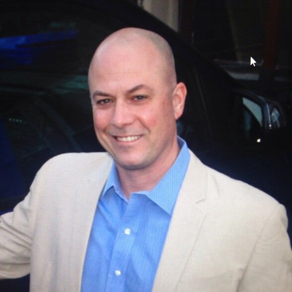 Land Listing Agent Photo