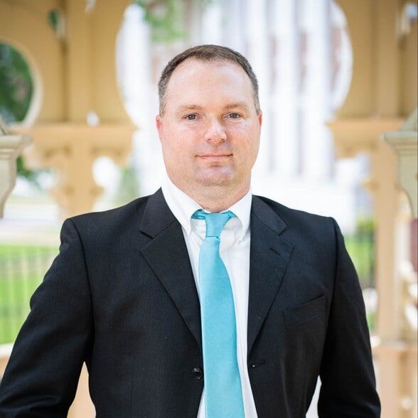 Land Listing Agent Photo