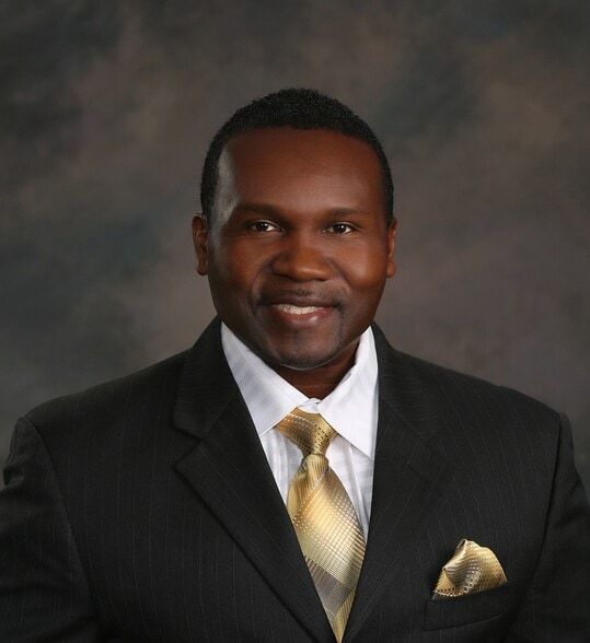 Land Listing Agent Photo