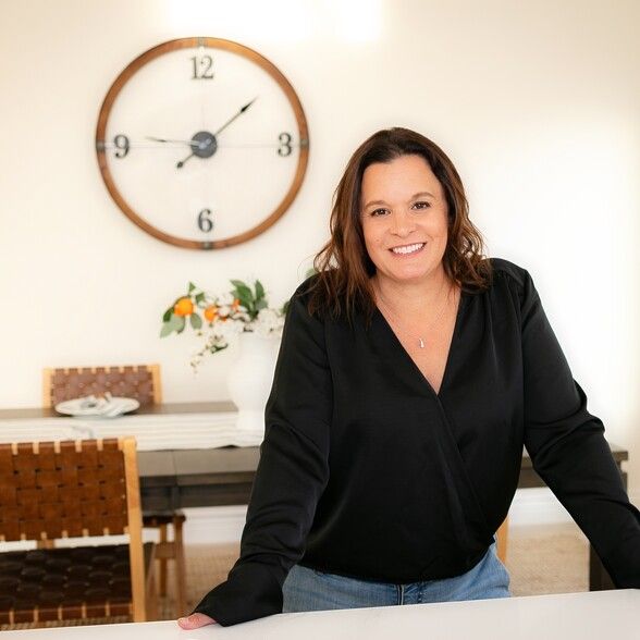 Land Listing Agent Photo