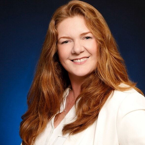 Land Listing Agent Photo