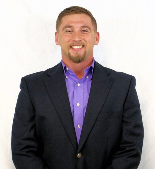 Land Listing Agent Photo