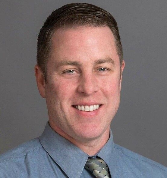 Land Listing Agent Photo