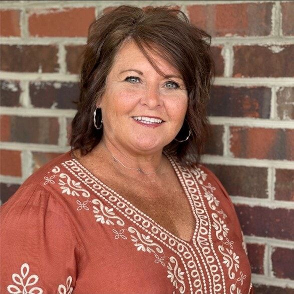 Land Listing Agent Photo