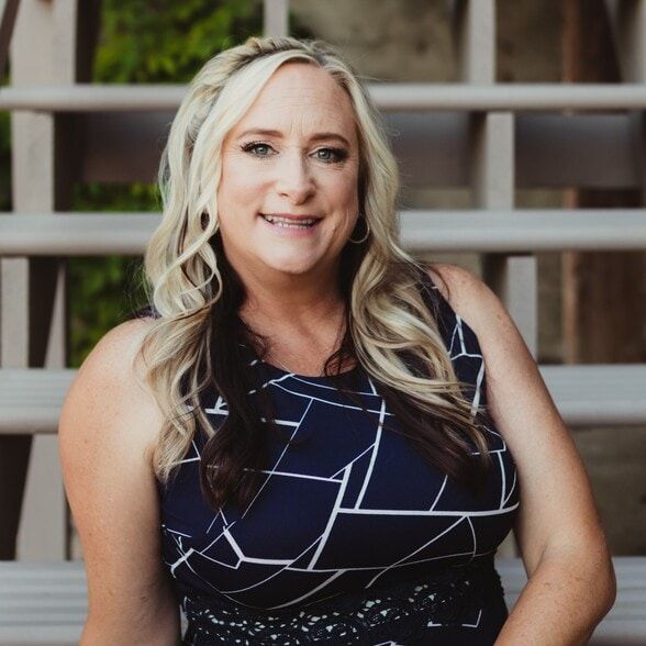 Land Listing Agent Photo