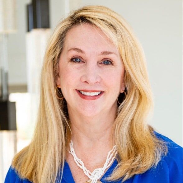 Land Listing Agent Photo