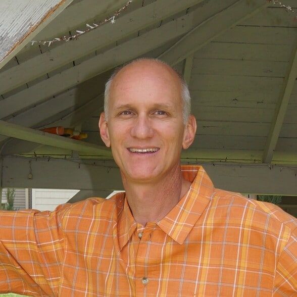 Land Listing Agent Photo