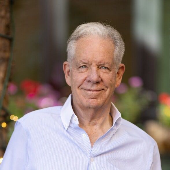 Land Listing Agent Photo