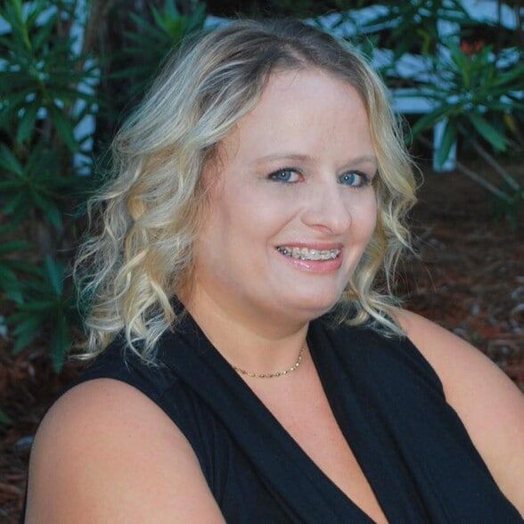 Land Listing Agent Photo