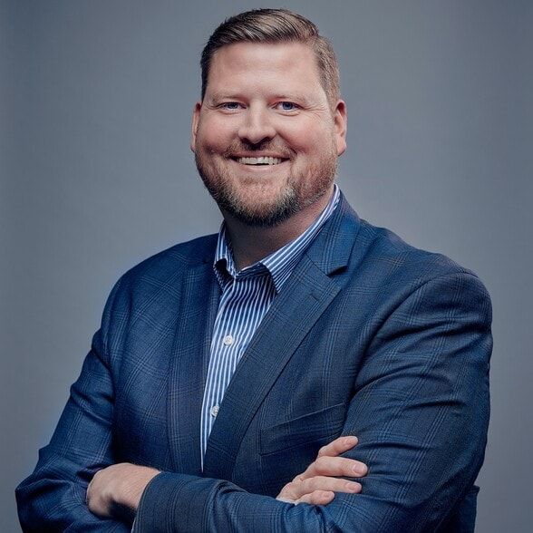 Land Listing Agent Photo