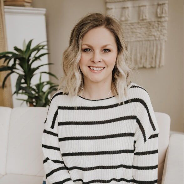 Land Listing Agent Photo